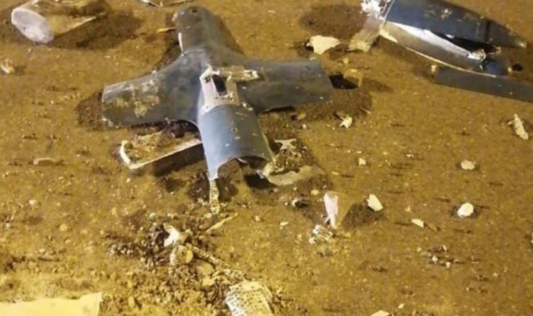هجوم حوثي على مطار جنوب المملكة ودرونز أمركيكة لحماية مياه الخليج