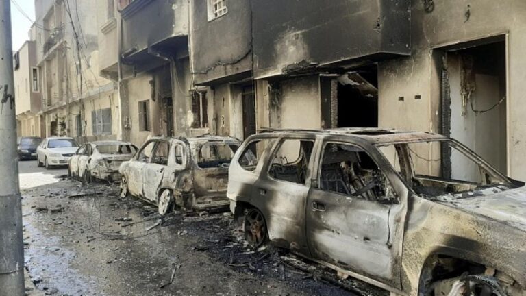 23 قتيلا و140 جريحا جراء اشتباكات في العاصمة الليبي