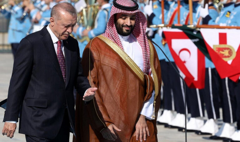 الأولى منذ اغتيال خاشقجي.. بن سلمان يصل تركيا بزيارة “تاريخية”