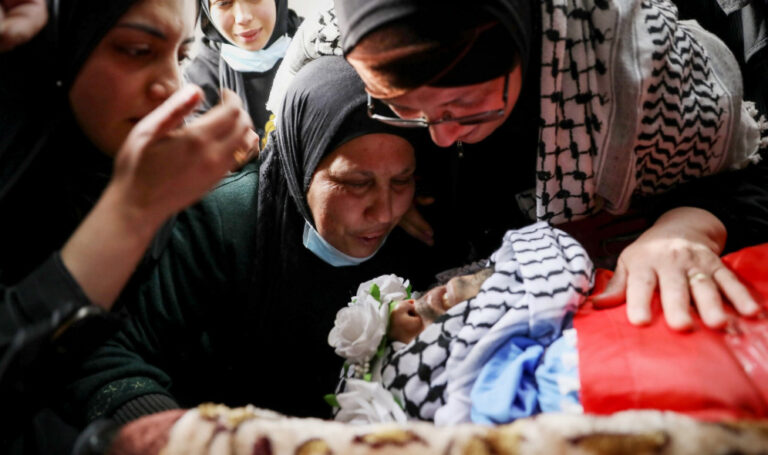 وفاة شاب فلسطيني متأثراً بإصابته برصاص الاحتلال الإسرائيلي