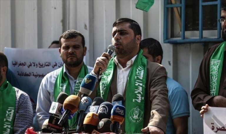 بعد فتح .. وفد “حماس” يصل الجزائر لبحث ملف “المصالحة”
