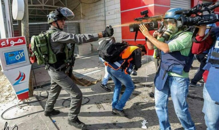 تقرير حقوقي: 44 انتهاكاً إسرائيلياً جديداً بحق إعلاميين فلسطينيين