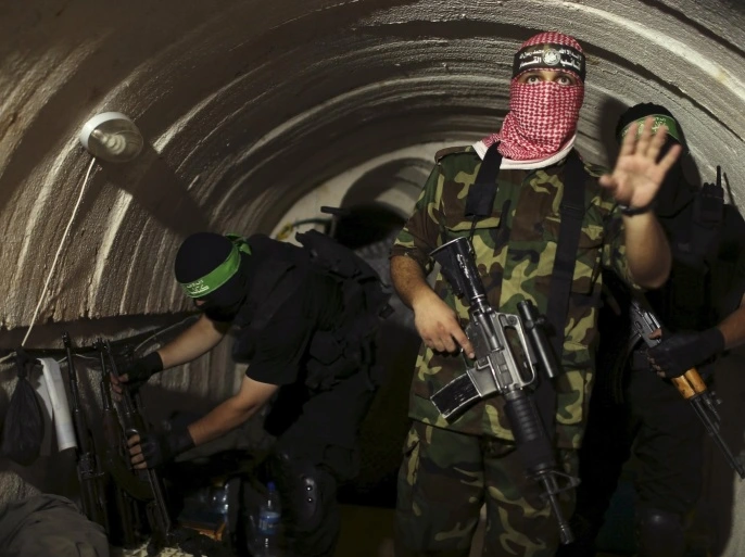 حماس تنتقد انحياز مصر وتنذر بالتصعيد مع إسرائيل