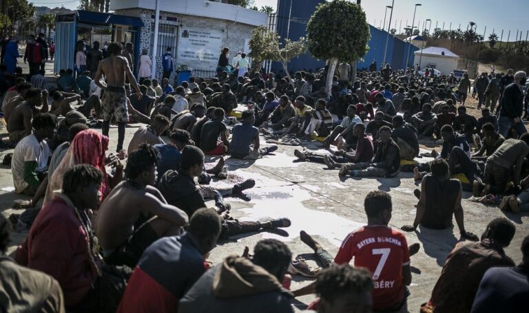 المغرب يستجوب 65 مهاجراً على خلفية “حادثة مليلة”