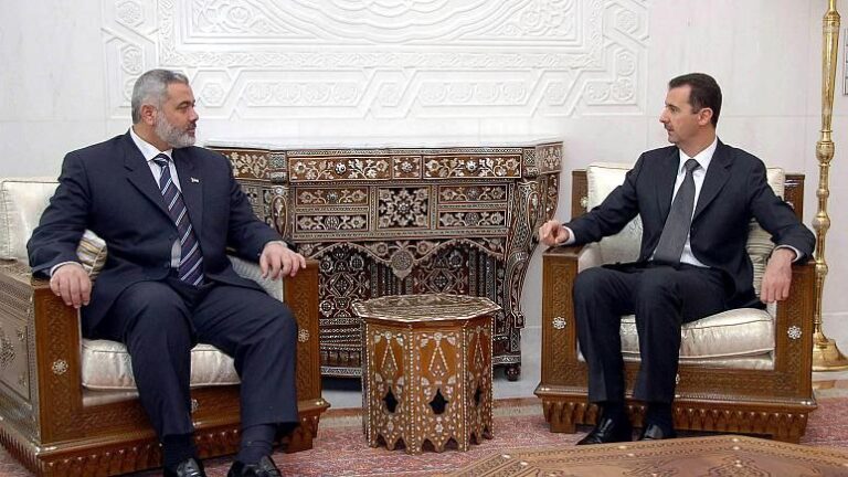 حماس تعلن استئناف علاقتها مع النظام السوري