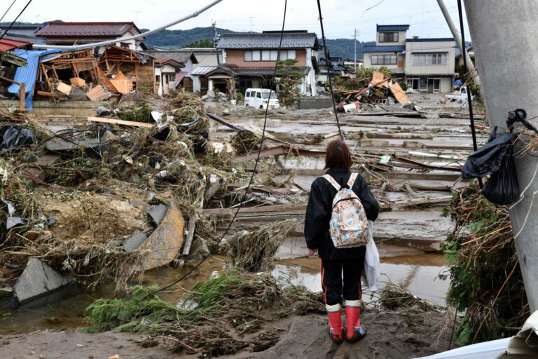 إعصار قوي يضرب اليابان.. أوامر إخلاء للملايين وإلغاء المئات من الرحلات الجوية