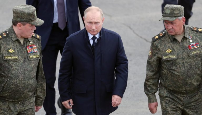 الرئيس الروسي بوتين يوجه جيشه بالاستعداد لاختبار الأسلحة النووية