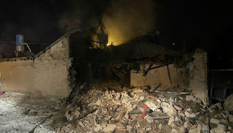 بعد نجاتها من الزلزال المدمّر … عائلة سورية تقضي في حريق منزل لجأت اليه