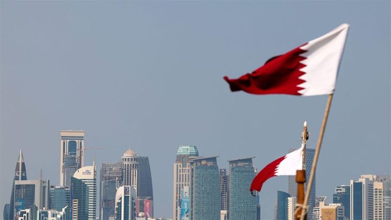 البحرين تعلن استئناف التمثيل الدبلوماسي على مستوى السفراء مع لبنان