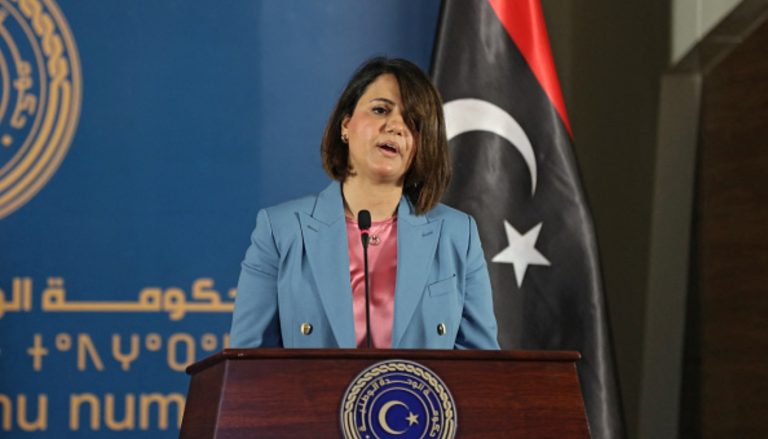 الحكومة الليبية تعلن إيقاف وزيرة الخارجية عن العمل
